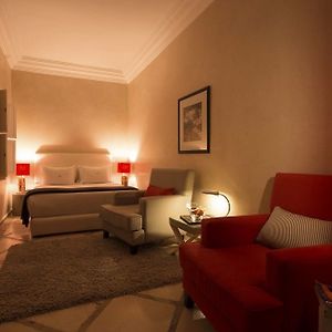 Kamer met een Queen Size Bed